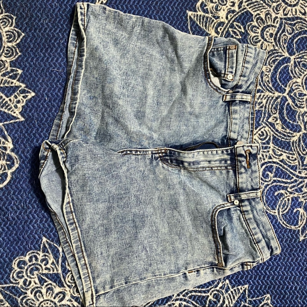 Indigo Rein jean shorts. Size 13
